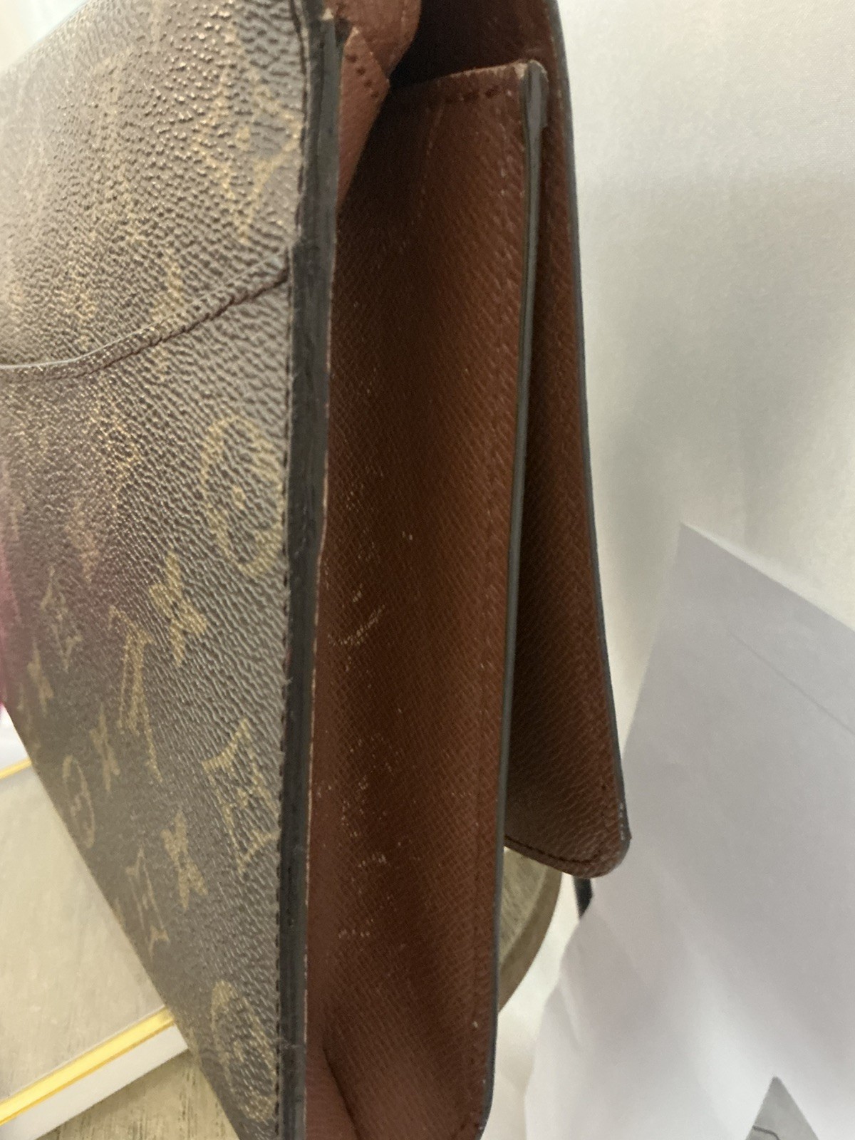LOUIS VUITTON Monogram Bordeaux Shoulder Bag with COA Preloved Good 👜