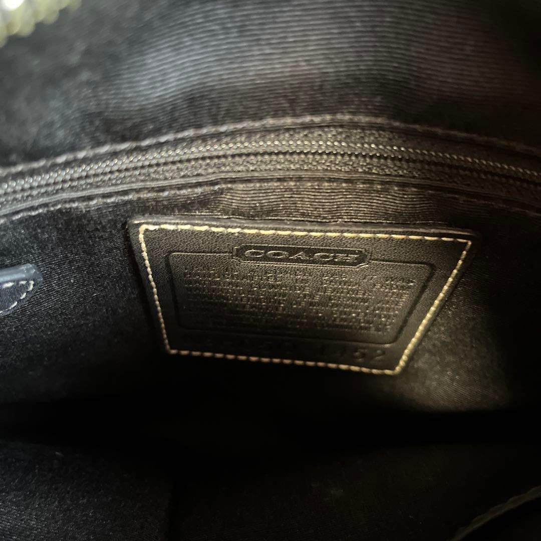 Coach Black Leather Shoulder Bag 10.6 inch Damaged Metal Zippers