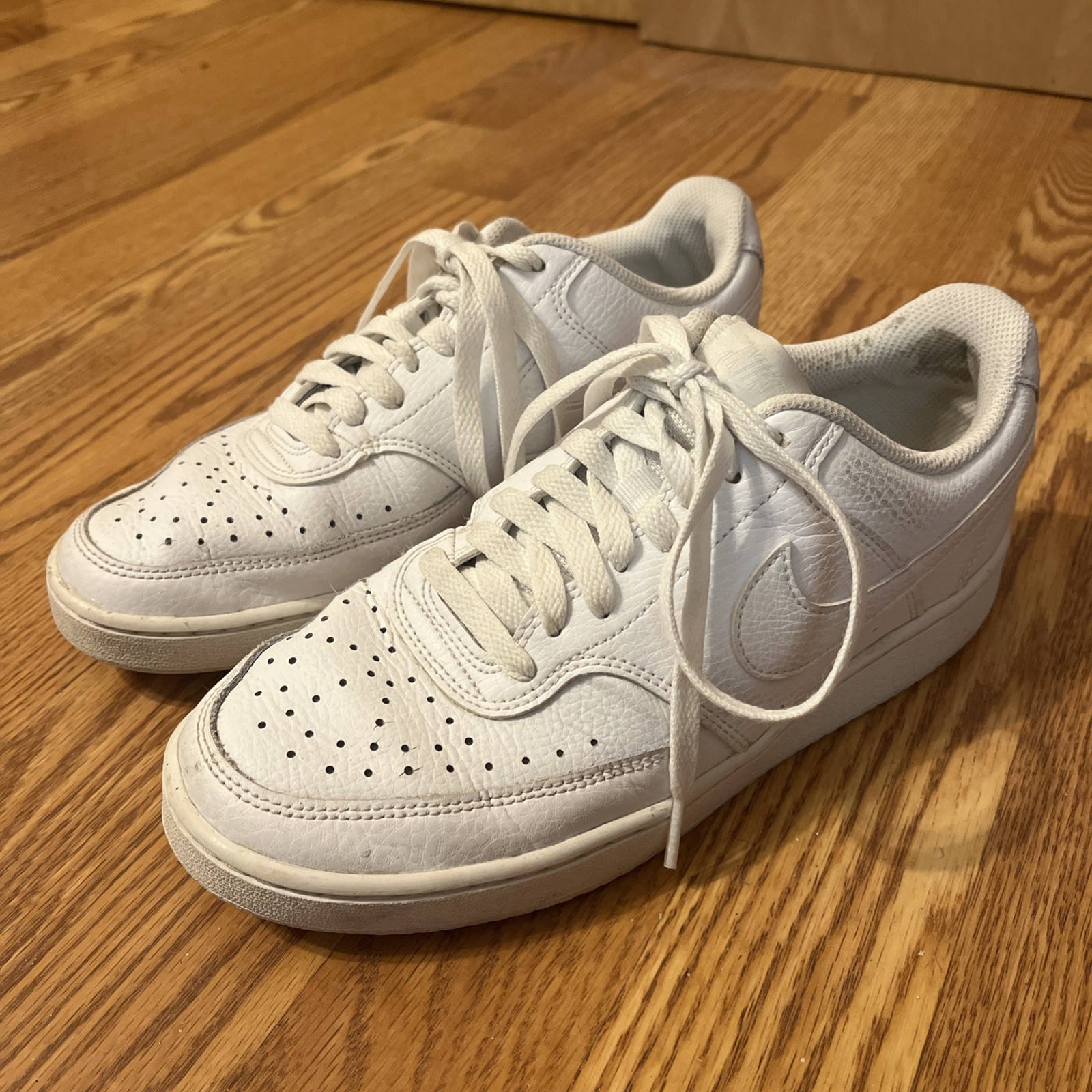 Nike Women’s Court Vision Low White Tennis Shoes Size 8