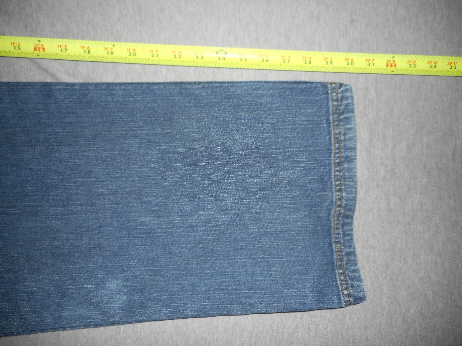 Duluth Trading Relaxed Fit Workwear Jeans – Mens 46×30 (tag 48×30) – Work Jeans