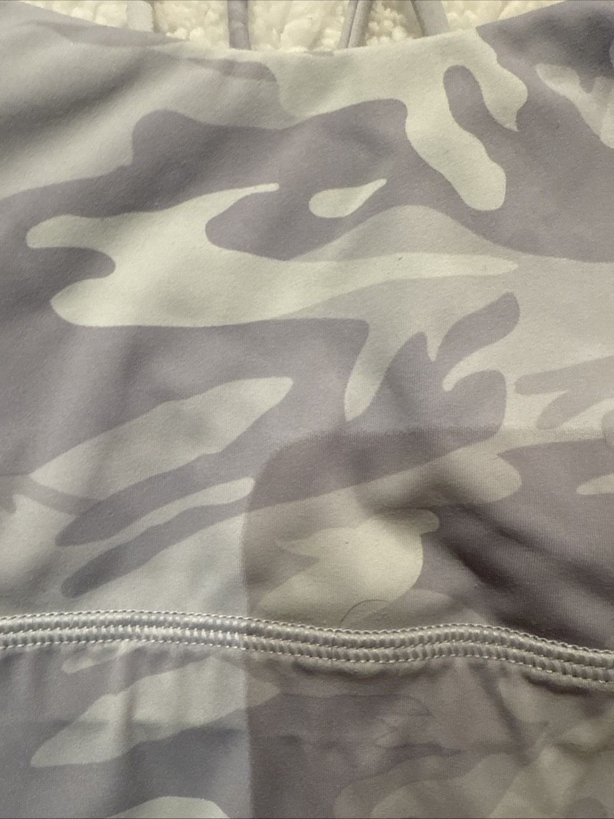 White Camo, Sports Bra, Barely Worn And Great For Working Out Exercise Size 8￼