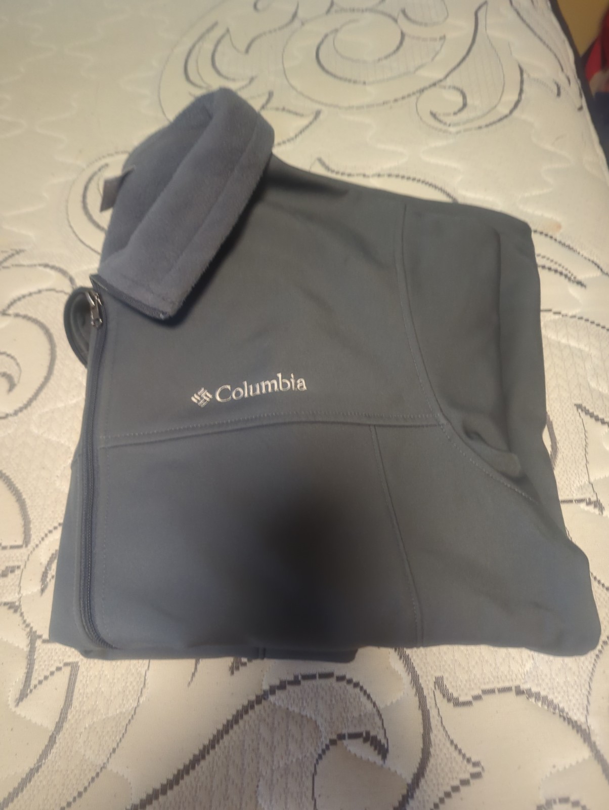 NEW Columbia Men’s Softshell Jacket Bowen Lake II Dark Gray XM2159 053 Large