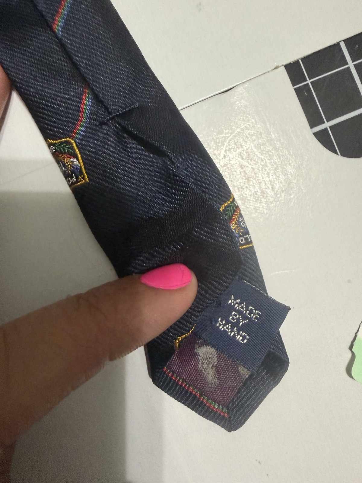 Polo Ralph Lauren Silk Woven made by hand Men’s Tie Navy Striped Crest 55″, 3″