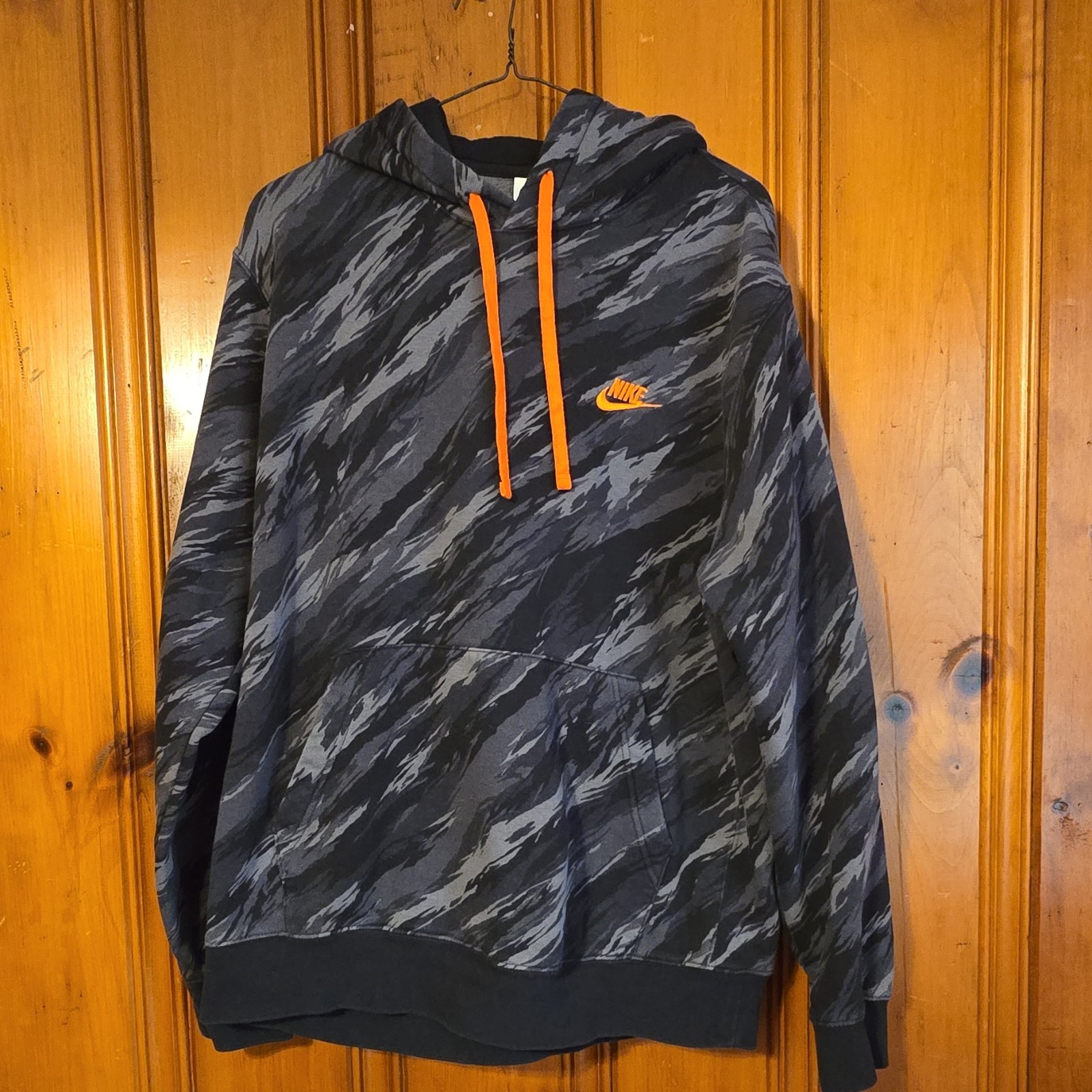 Nike Men’s L Pullover Hoodie Black/Gray Camo Orange Logo Drawstring Pockets