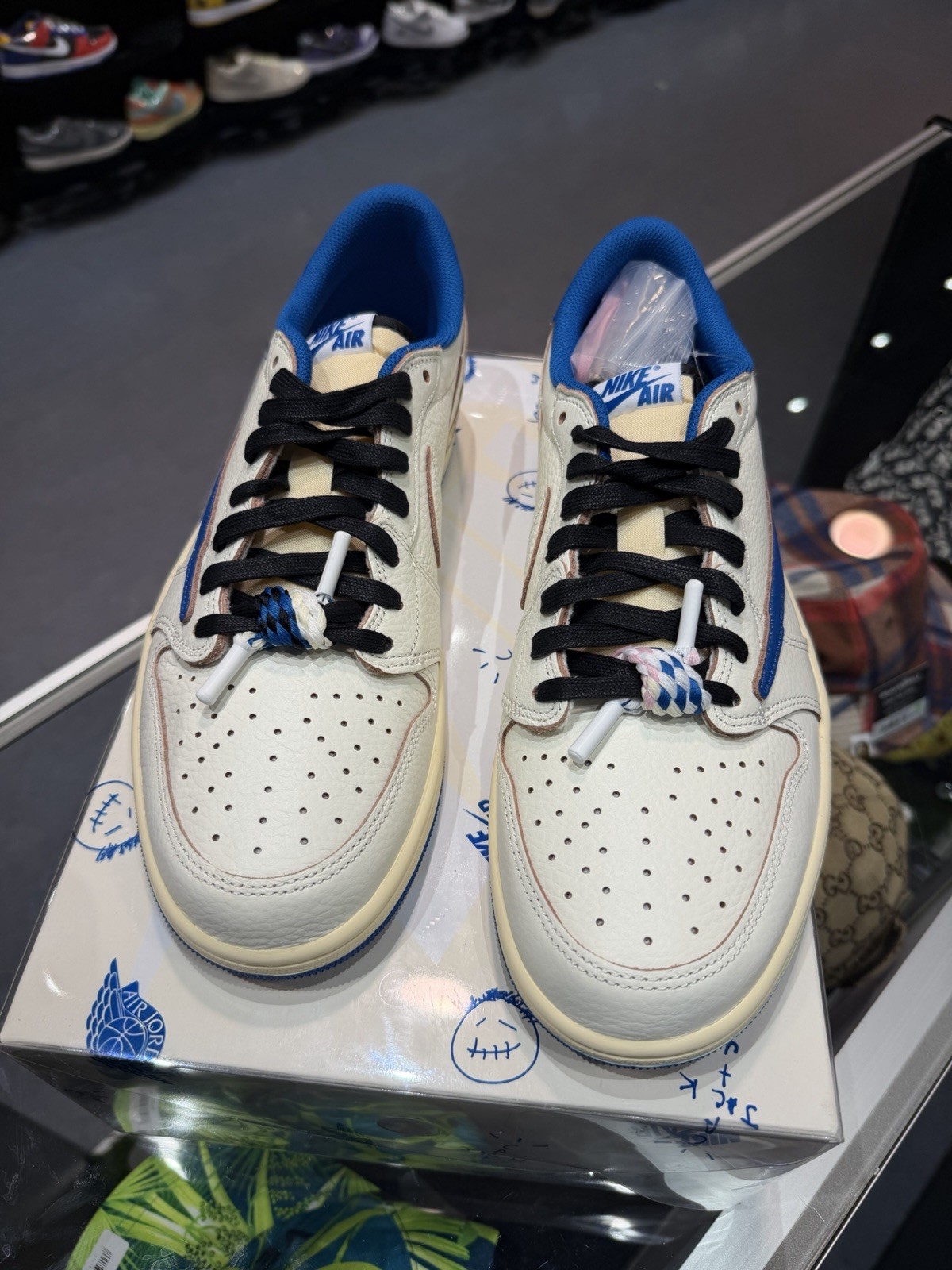 Size 11 – Fragment Design x Travis Scott x Air Jordan 1 Retro (DM7866 104)