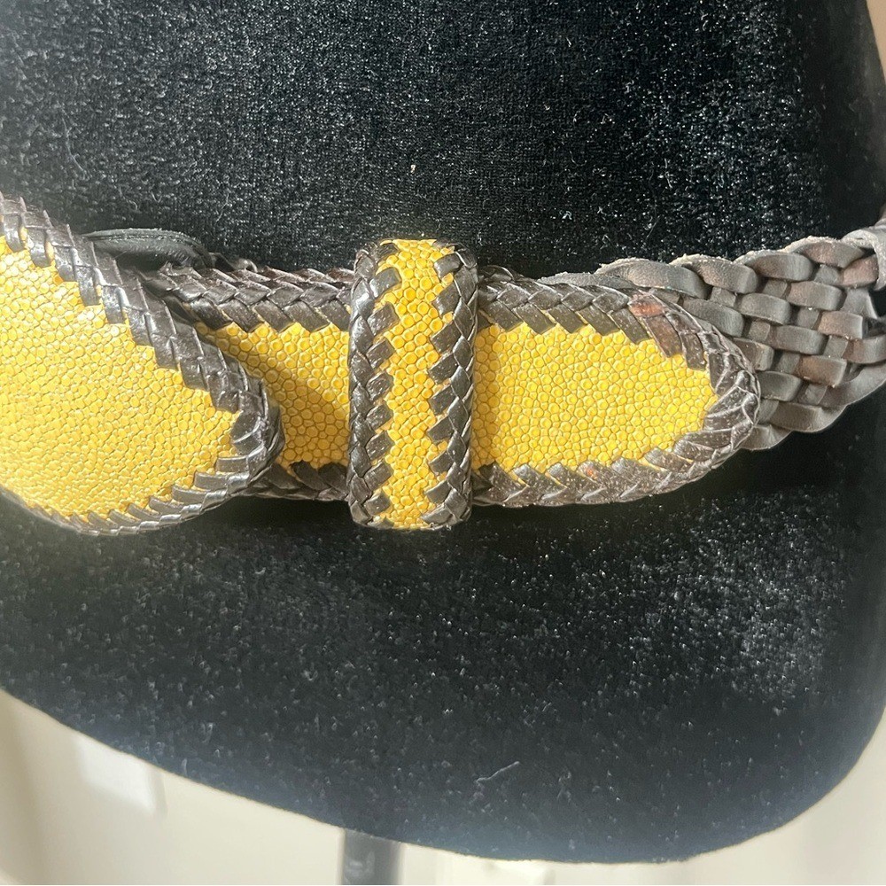 The Divine Tribe NYC VINTAGE belt medium