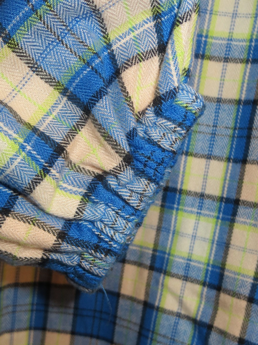 Daily Thread Shirt Womens Medium Blue Multicolor Plaid Button Up Preppy Hipster