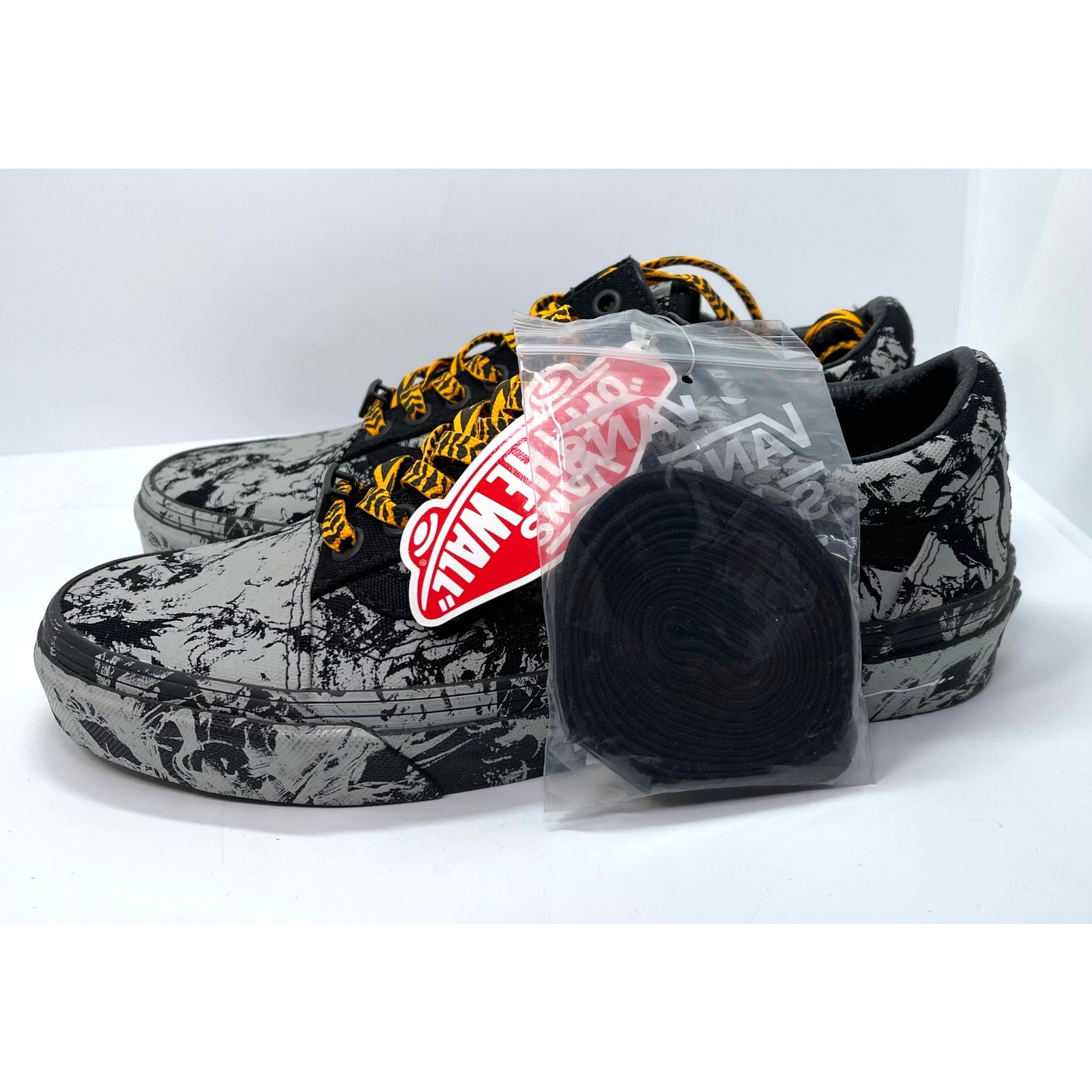 Vans HuaTunan Year of the Tiger Old Skool Black Sneakers Men 6.5 Women 8