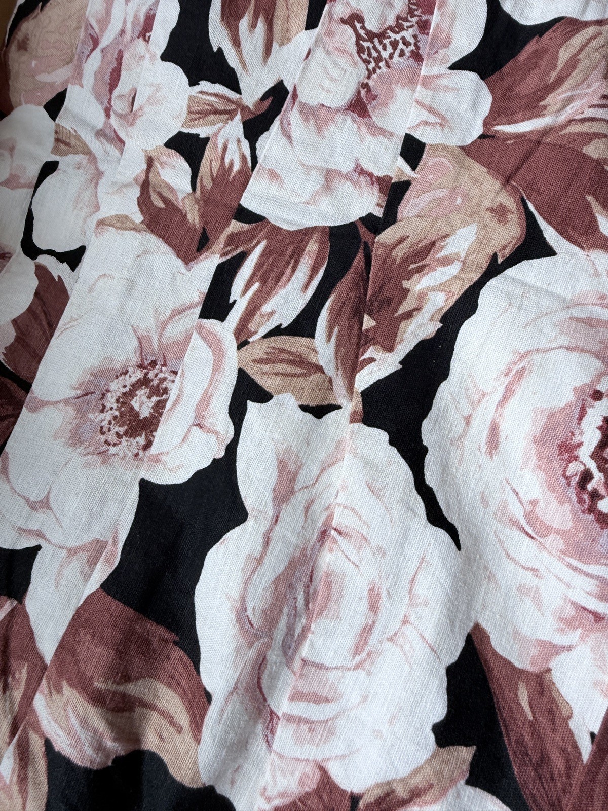 NWT Express Floral Linen-Blend Ruched Mini Skirt Size Large Roses Tiered