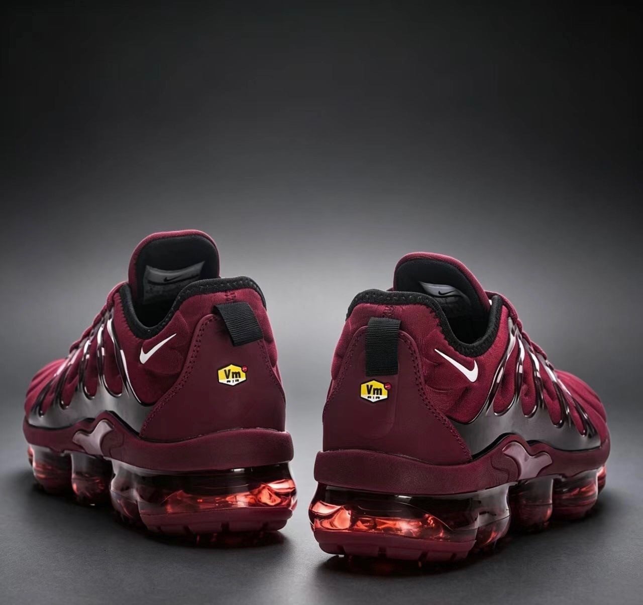 NEW CL Nike Air VaporMax TN Plus +18 Men’s Size Sneaker Running Shoes