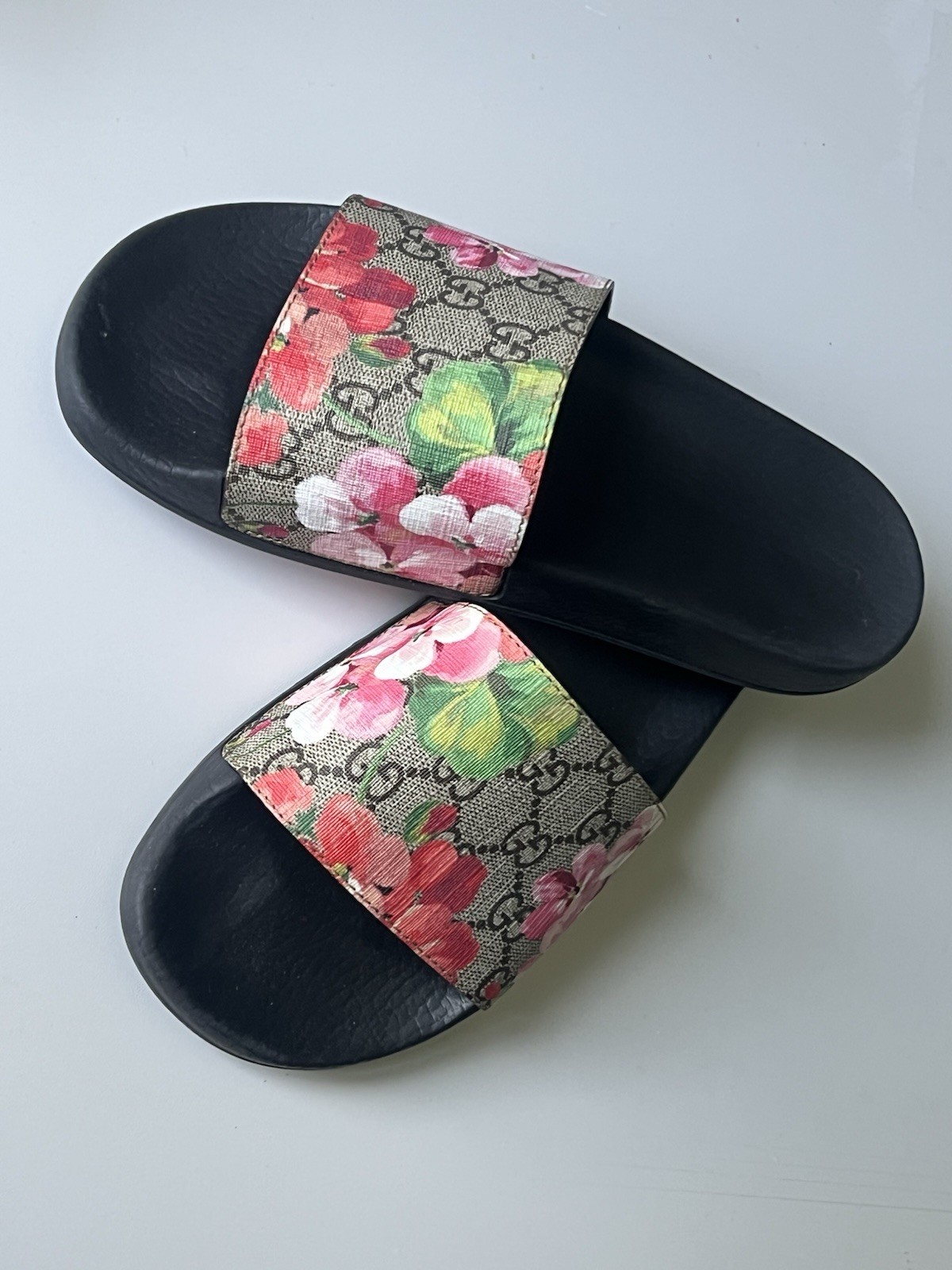 Gucci GG Supreme Blooms Slides Floral Slide Sandals Size 7.5 w/ Box Authentic
