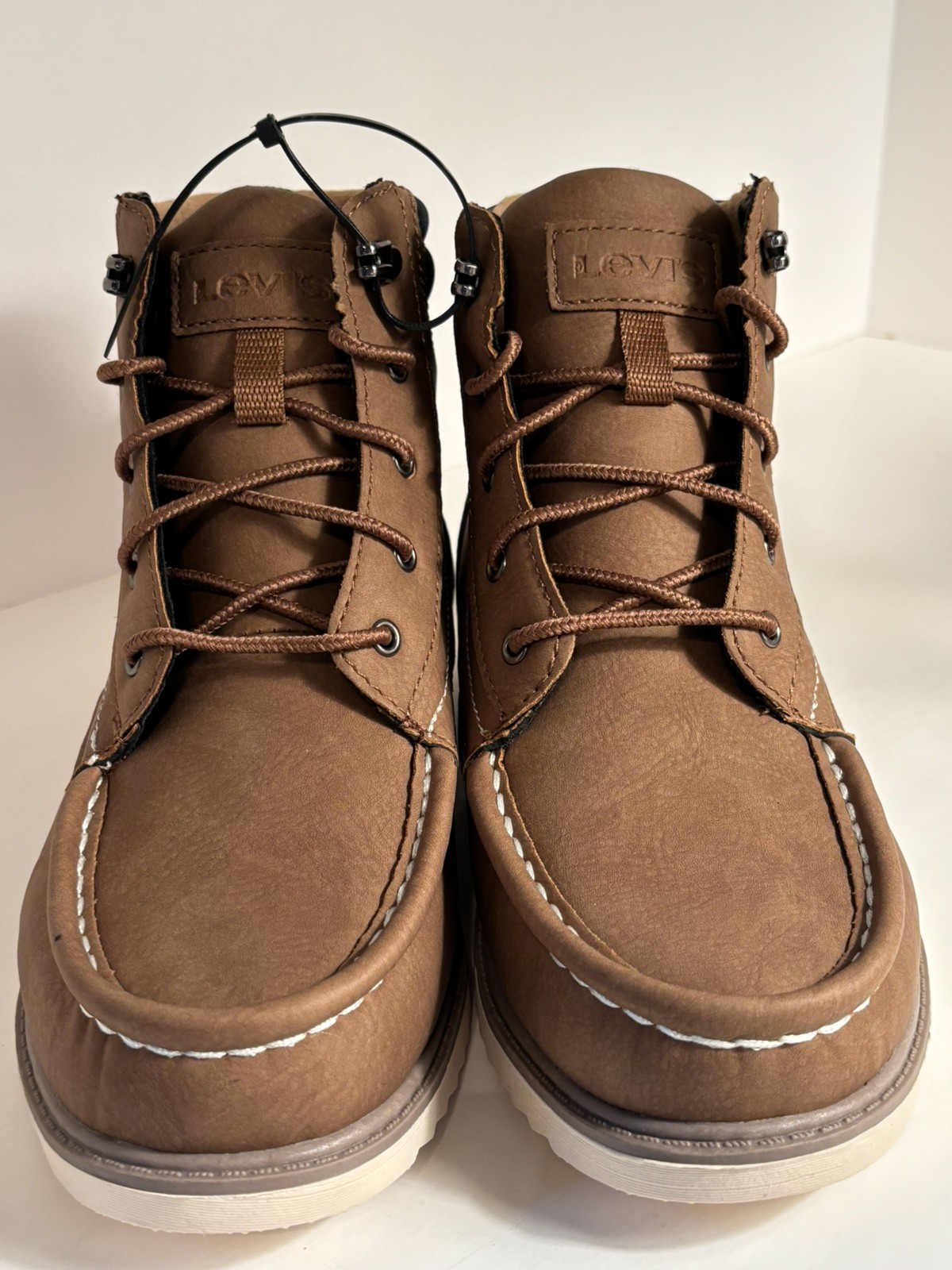Levi’s Big Kid’s SIZE 4M Dean Boot in Tan/Brown