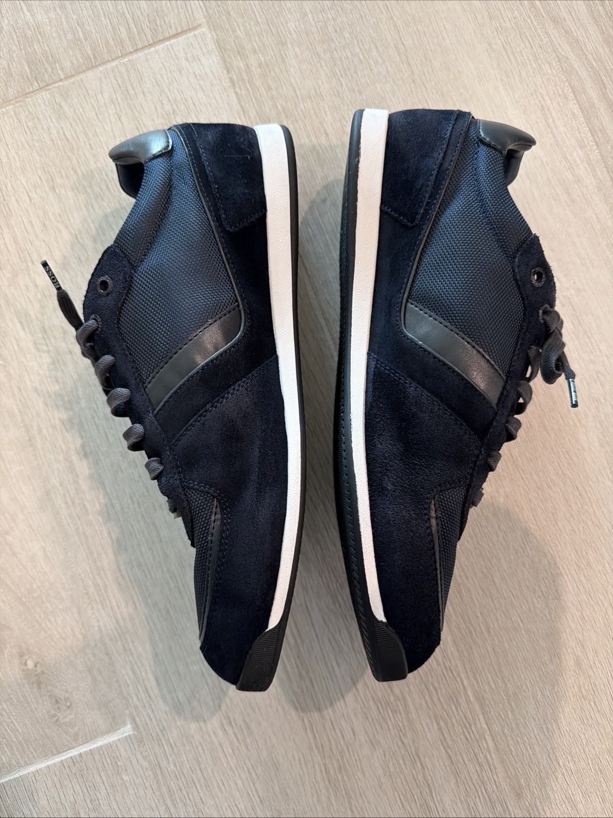 Hugo Boss Men’s Sneakers – Glaze – Navy (size 44 EU / 11 US) EXCELLENT CONDITION