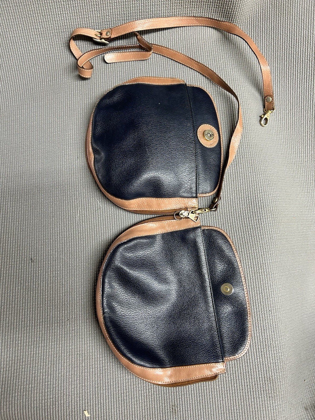 Vtg Italian Blue Or Red Italian Leather Crossbody Bag Saddle Handbag By I Santi