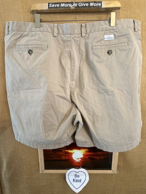 Vineyard Vines Men’s 9-Inch Stretch Breaker 44 shorts classic-fit, flat-front