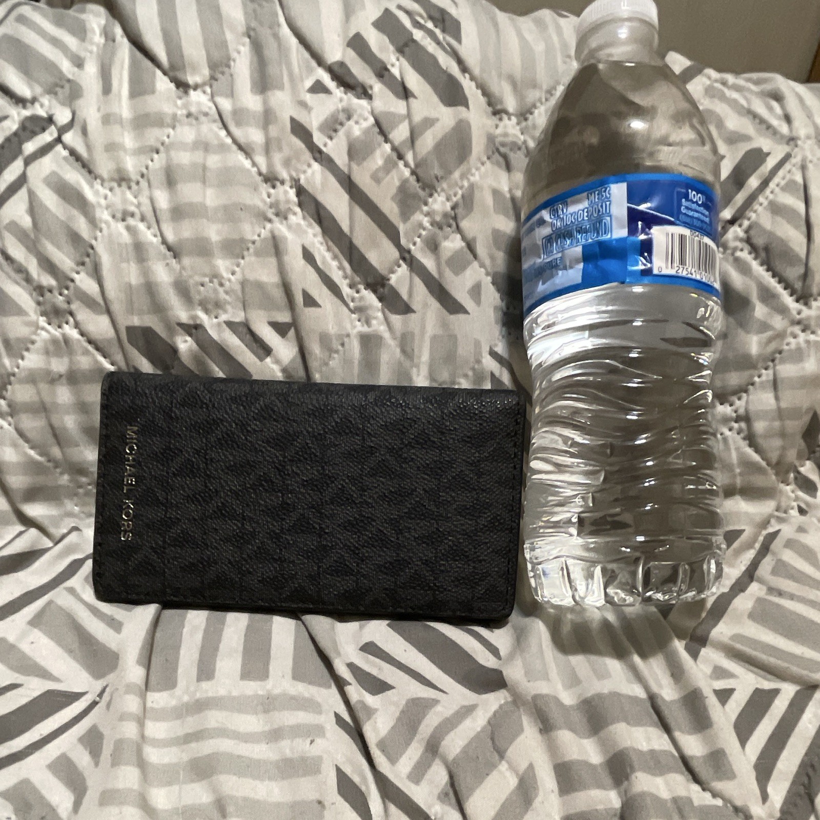 Michael Kors Black Logo Folding Bifold Wallet w/ Zip Pocket Credit Card