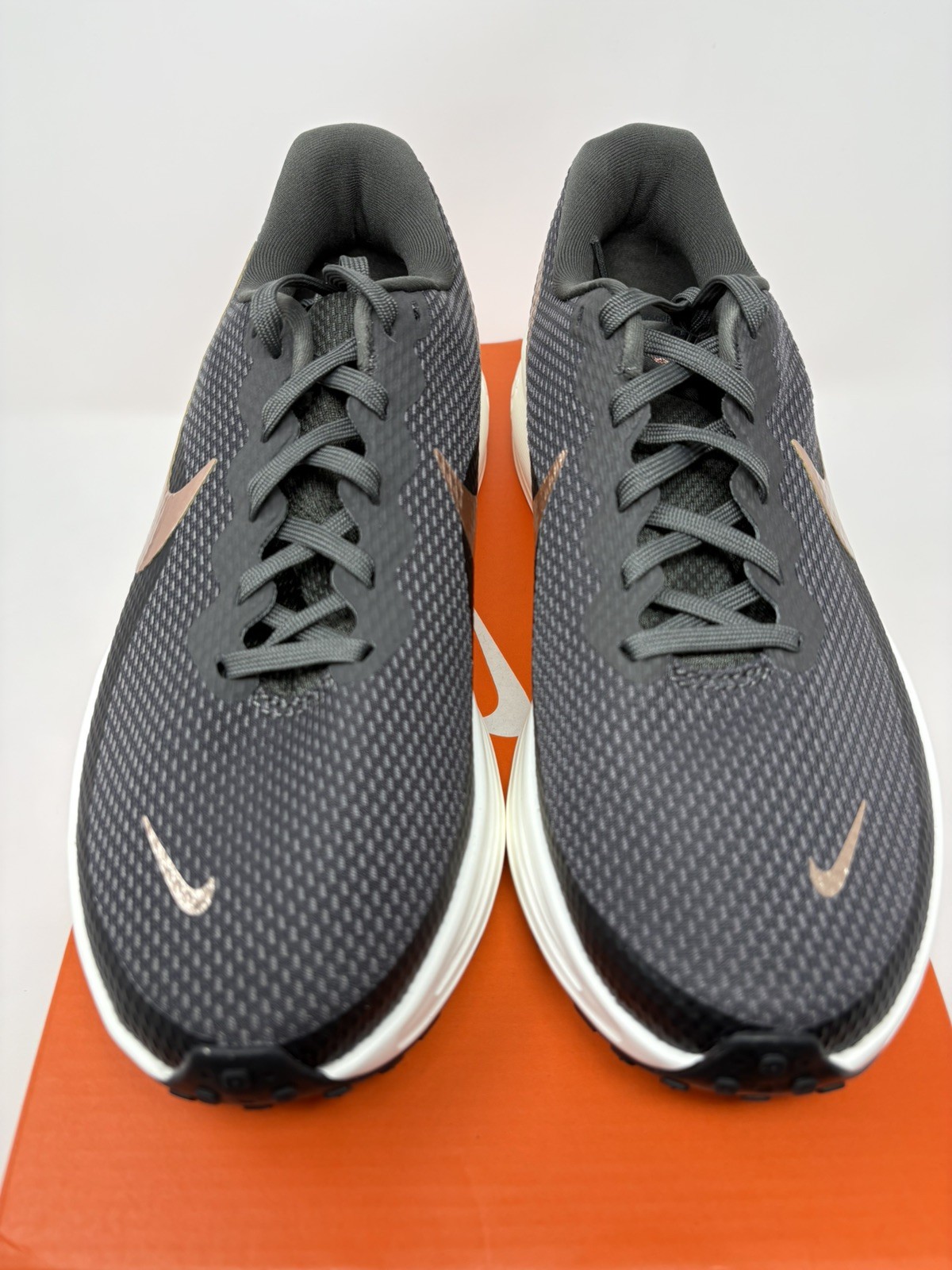 Nike Revolution 8 Ash Black Women’s Size 9 Shoes Athletic Running HJ8485-200 NEW