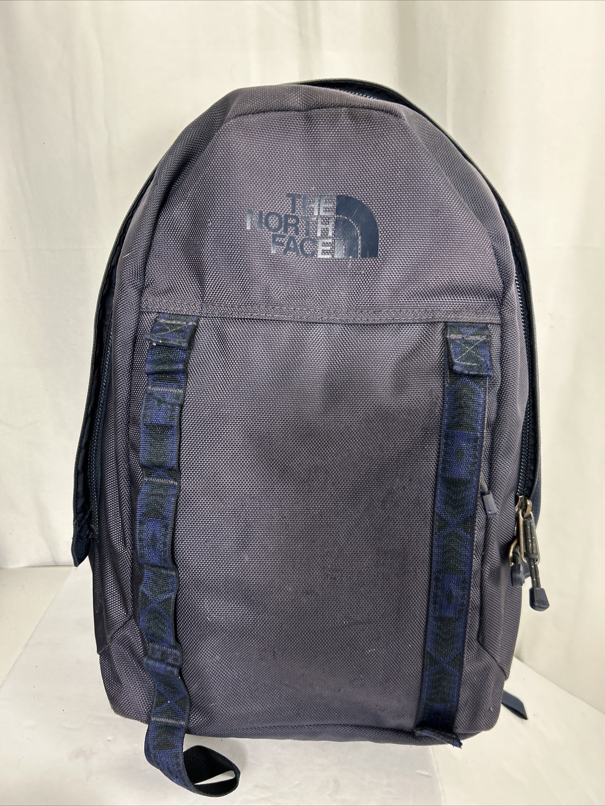 The North Face Lineage 20L backpack book bag navy used Flaw Small Rip On Side