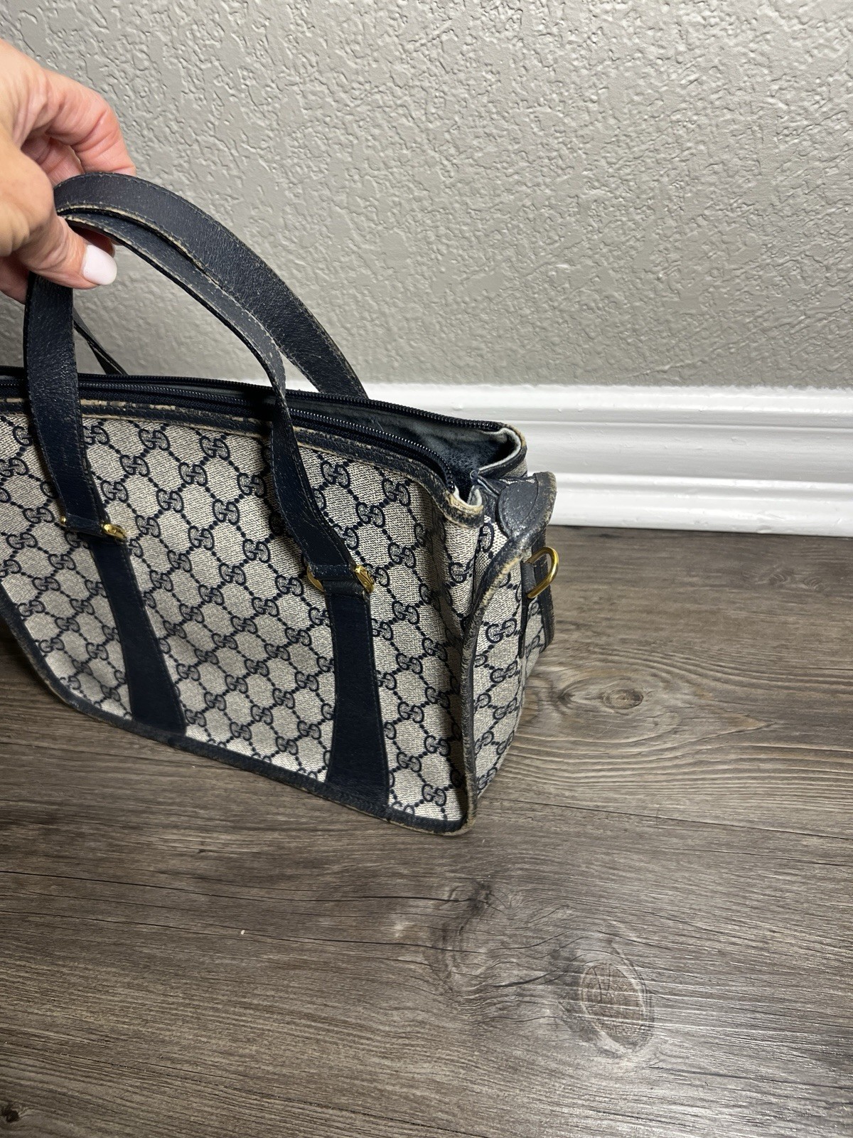 Vintage Gucci GG Supreme Monogram Small Top Handle Tote Navy Italy