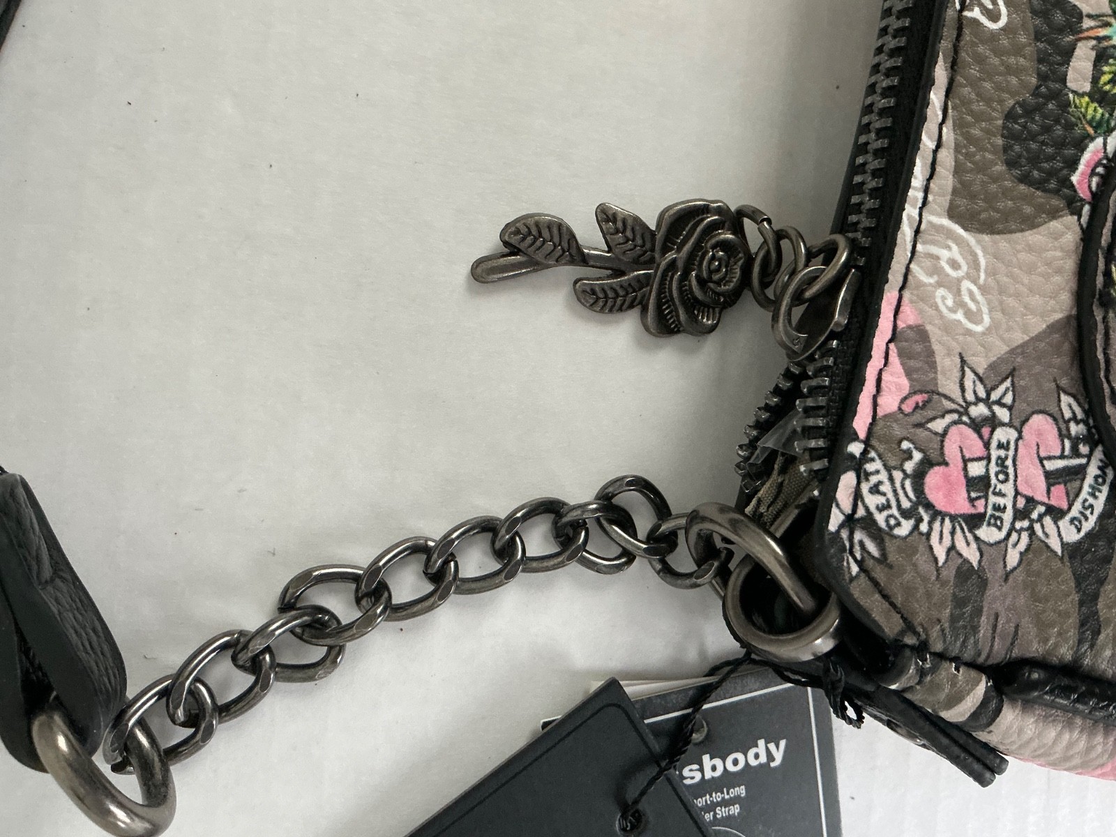 NWT Ed Hardy Shoulder / Crossbody Bag – Pink Camo – Skulls & Screaming Tigers