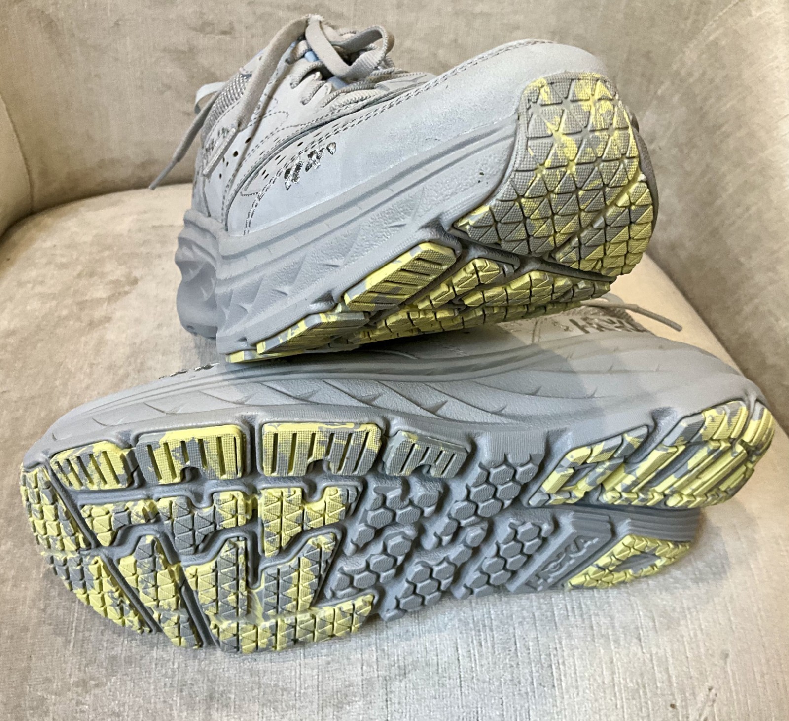 Free People HOKA Vibrant Bloom Bondi L Sneaker Stardust Gray 37 1/3 / US 6 NEW
