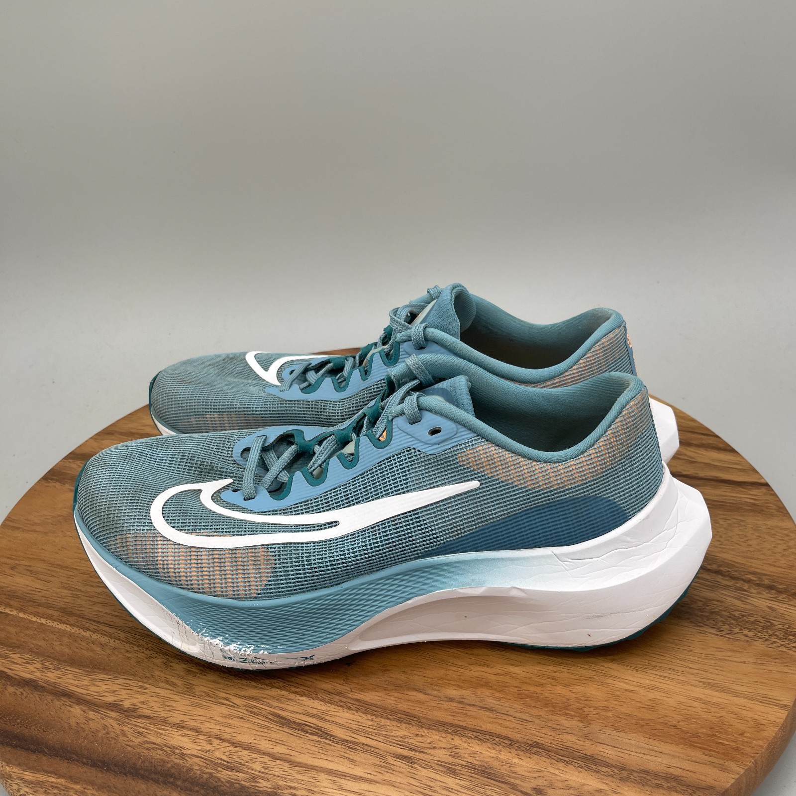 Nike Zoom Fly 5 Shoes Mens Size 9.5 Blue Running Comfort Walking Sneakers Gym