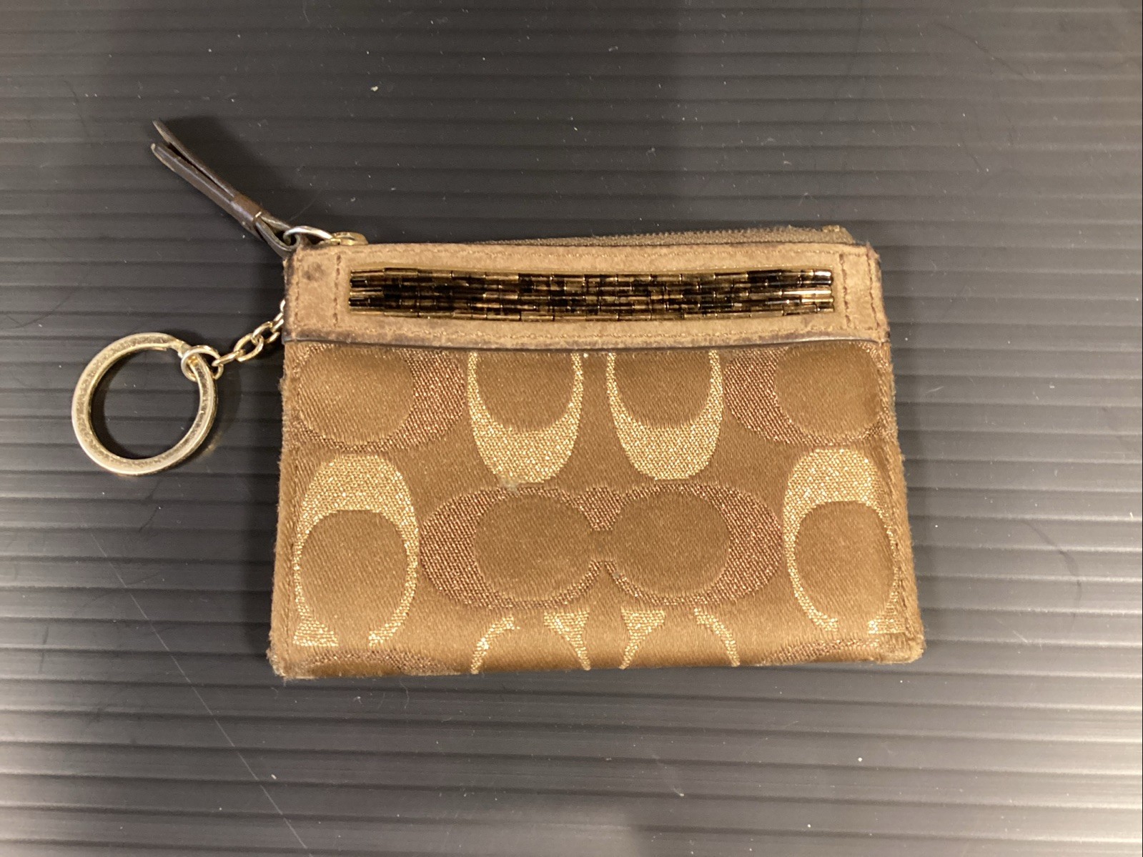 Vintage Coach Leather CC Logo Women’s Card Holder Key Chain Coin Case
