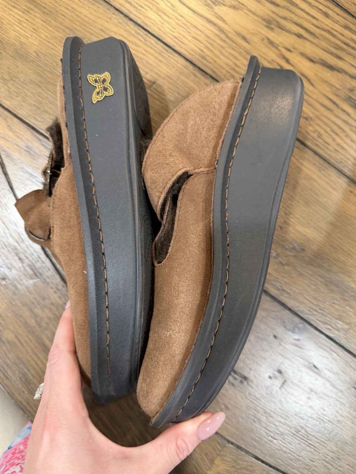 Alegria Clogs With Fur Size 9-9.5