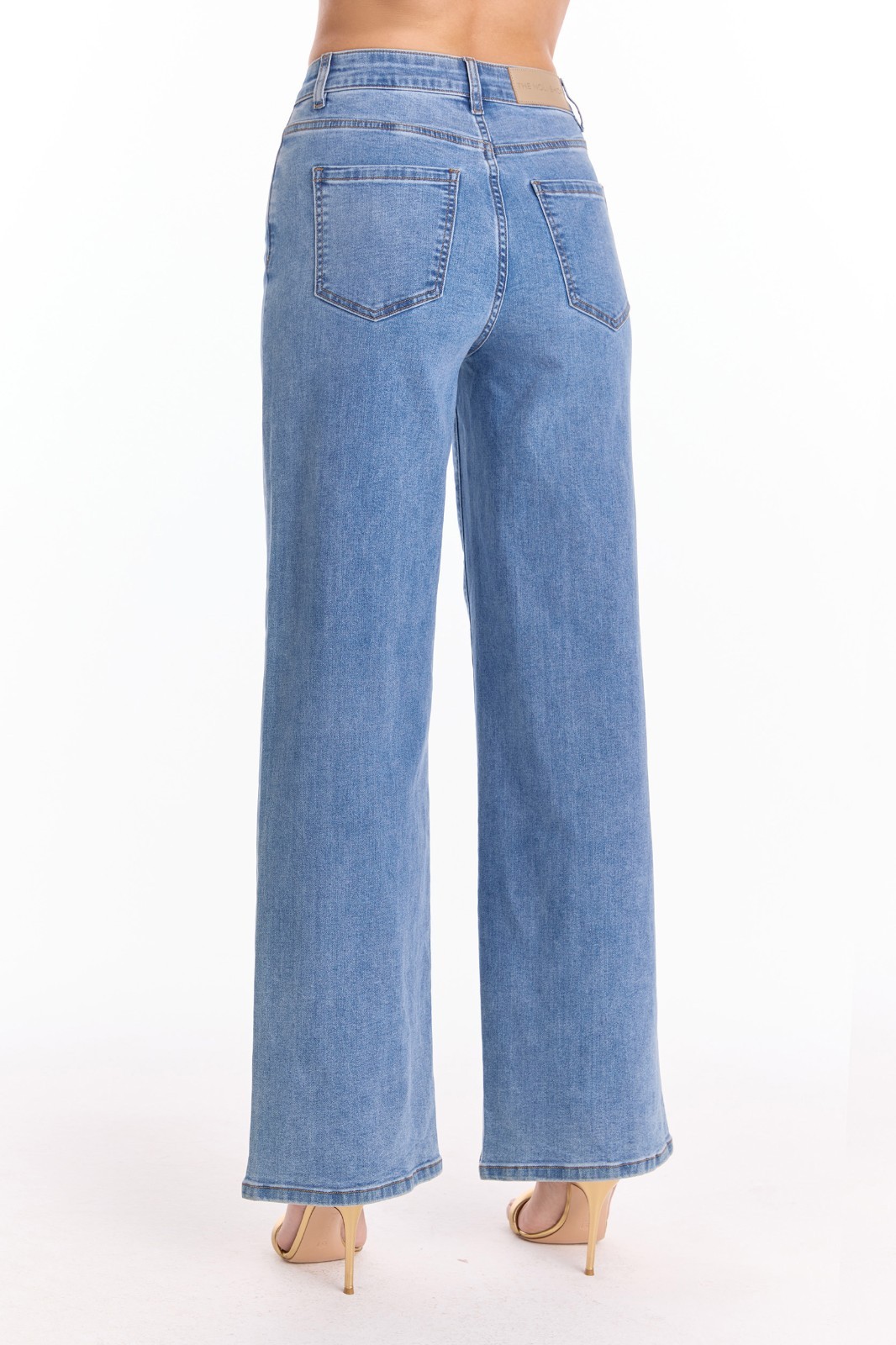 Dahlia High Rise Relaxed Jean Medium Blue THE NOLI SHOP