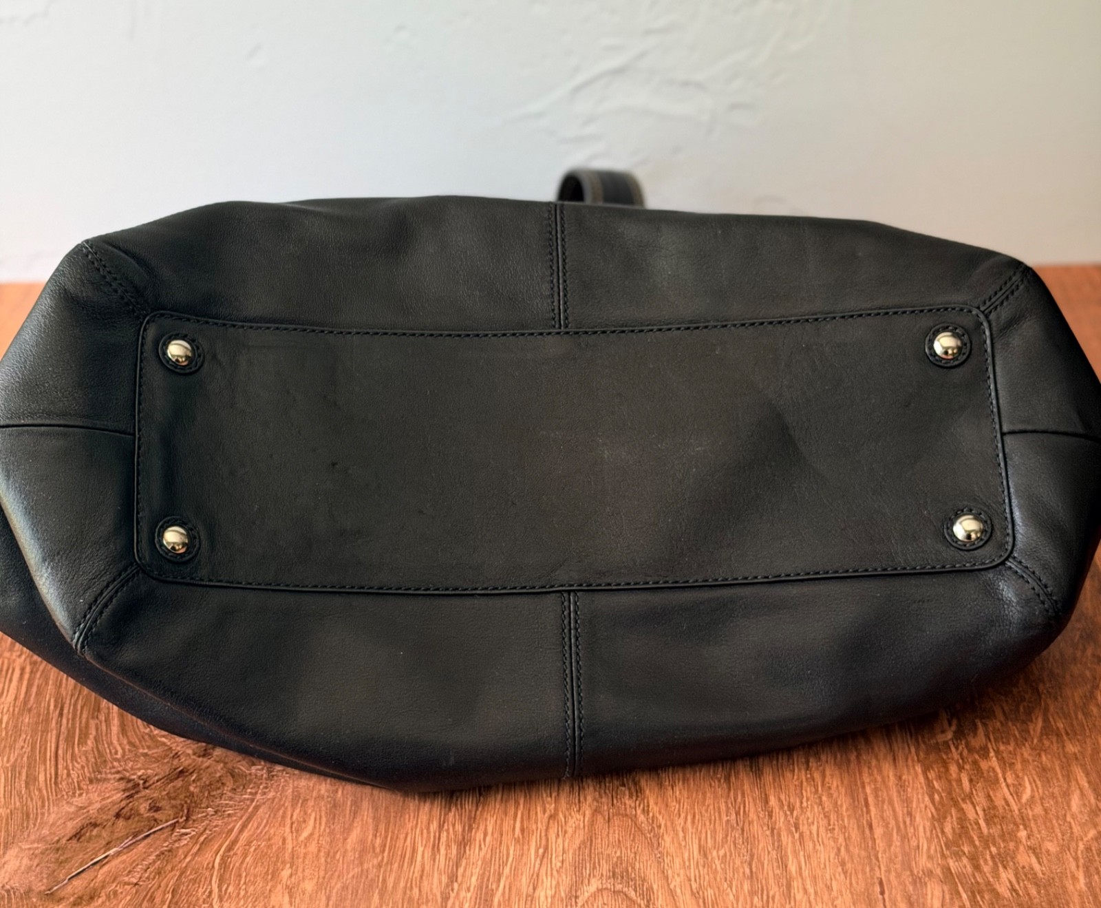 Coach F13732 Black Leather Hamptons Pleated Tote Shoulder Bag Purse Medium