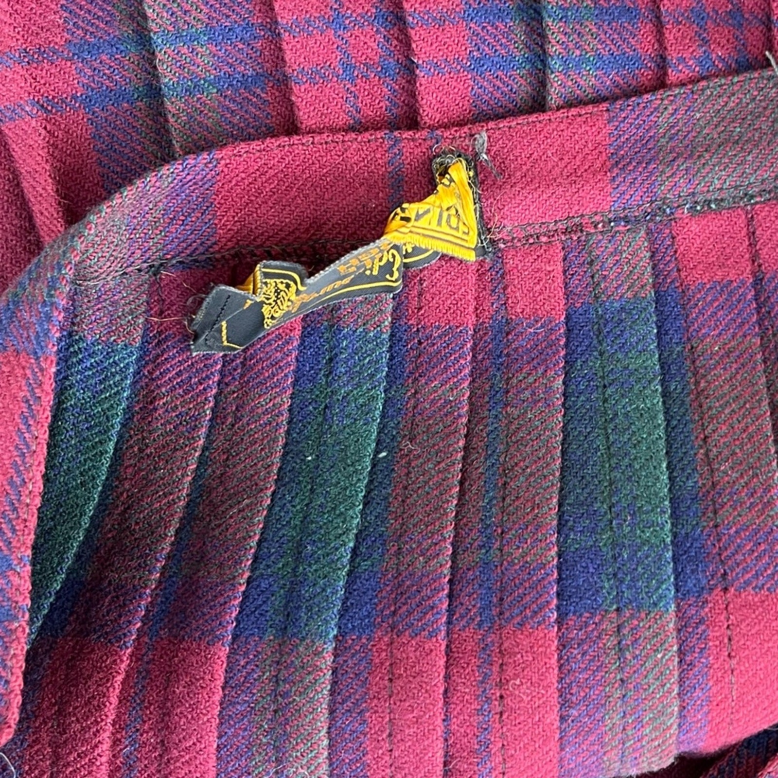 Vintage Pleated Plaid Skirt Mini Red Buckle Fringe Purple Scottish Tartan Large