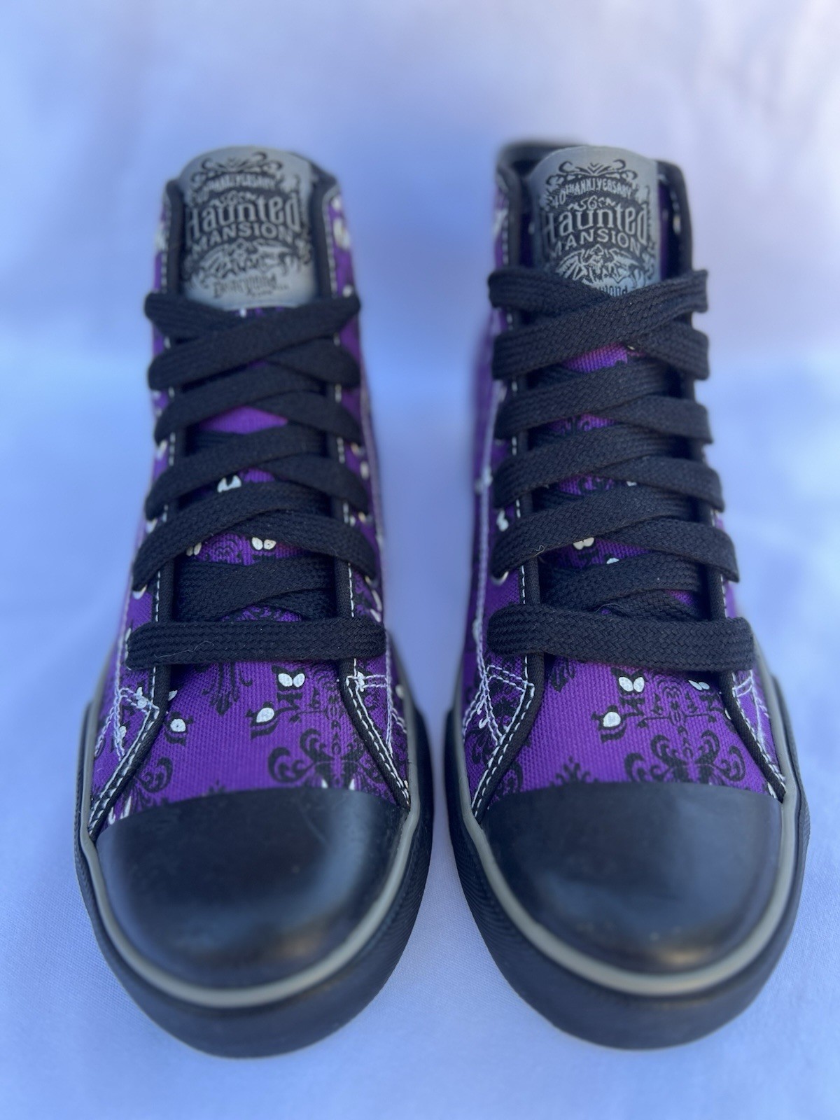 Disneyland Haunted Mansion 40th Anniversary High Top Canvas Sneakers Size 8