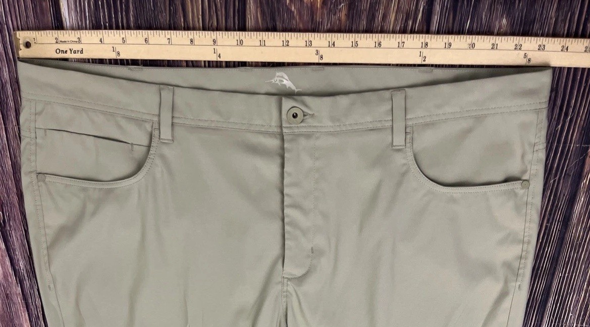 Tommy Bahama Tech Performance Beige Pants Mens Size 46×30 (Actual 47×28)