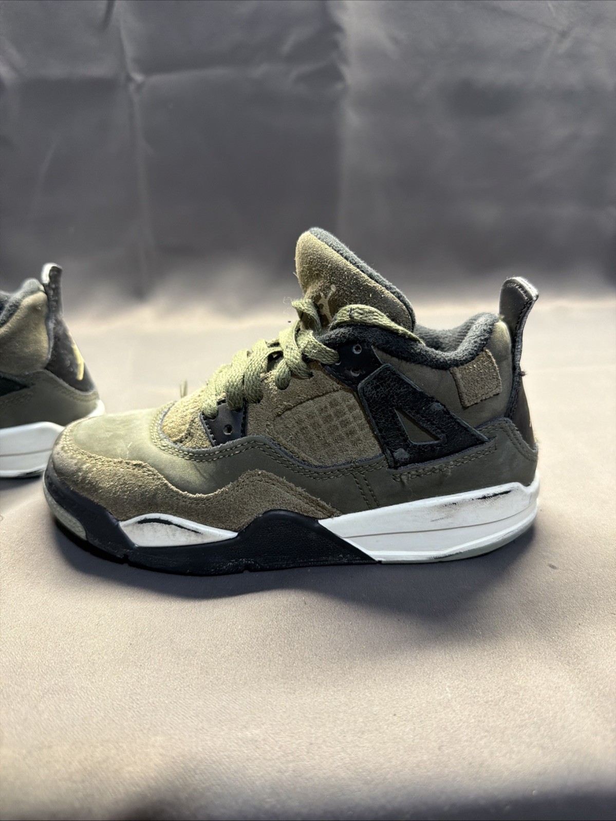 Jordan Air 4 Shoes Kids Size 12C Green Olive Suede Basketball FB9929-200 C4