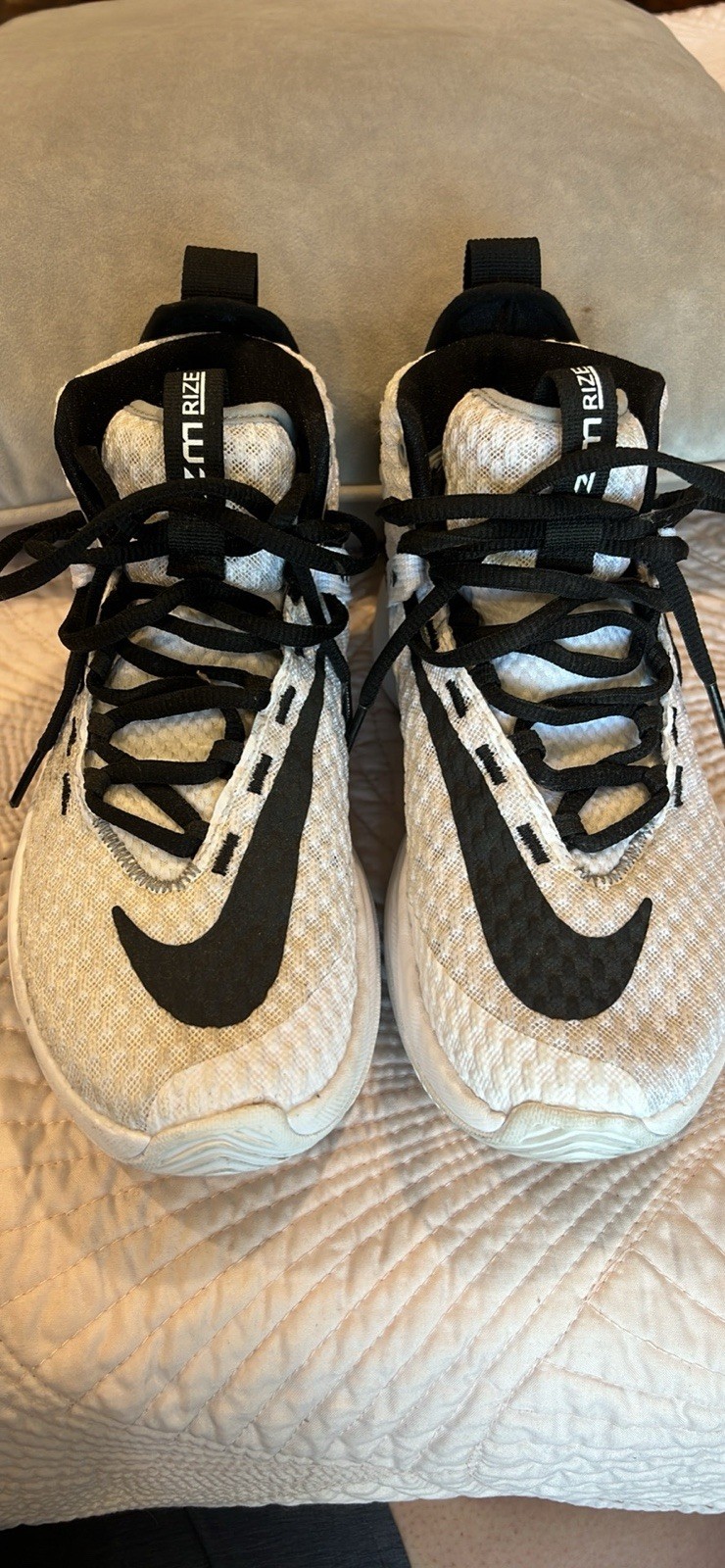 Nike Boys Basketball Low Top Lace-Up Sneakers White/Black US 4.5 BQ5468-100