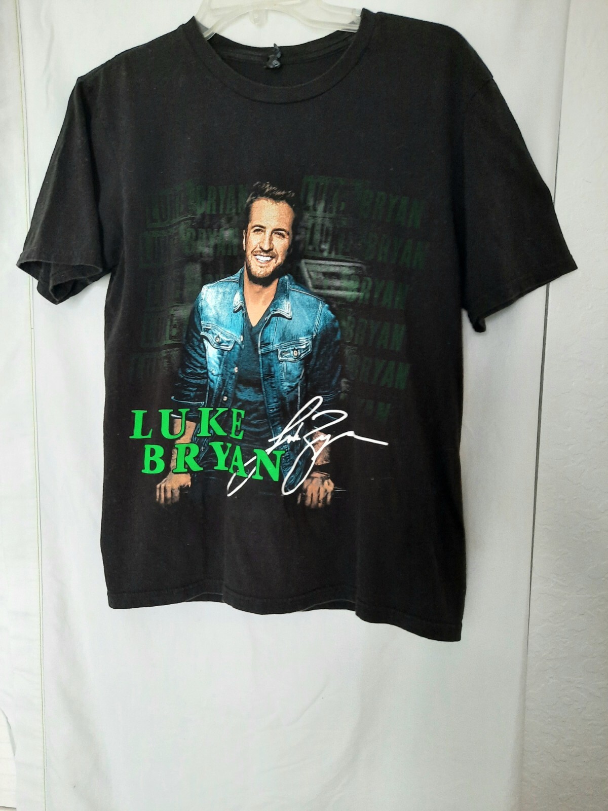District Luke Ryan Megastar Unisex Kick The Dust Up Tour Black T Shirt Size S
