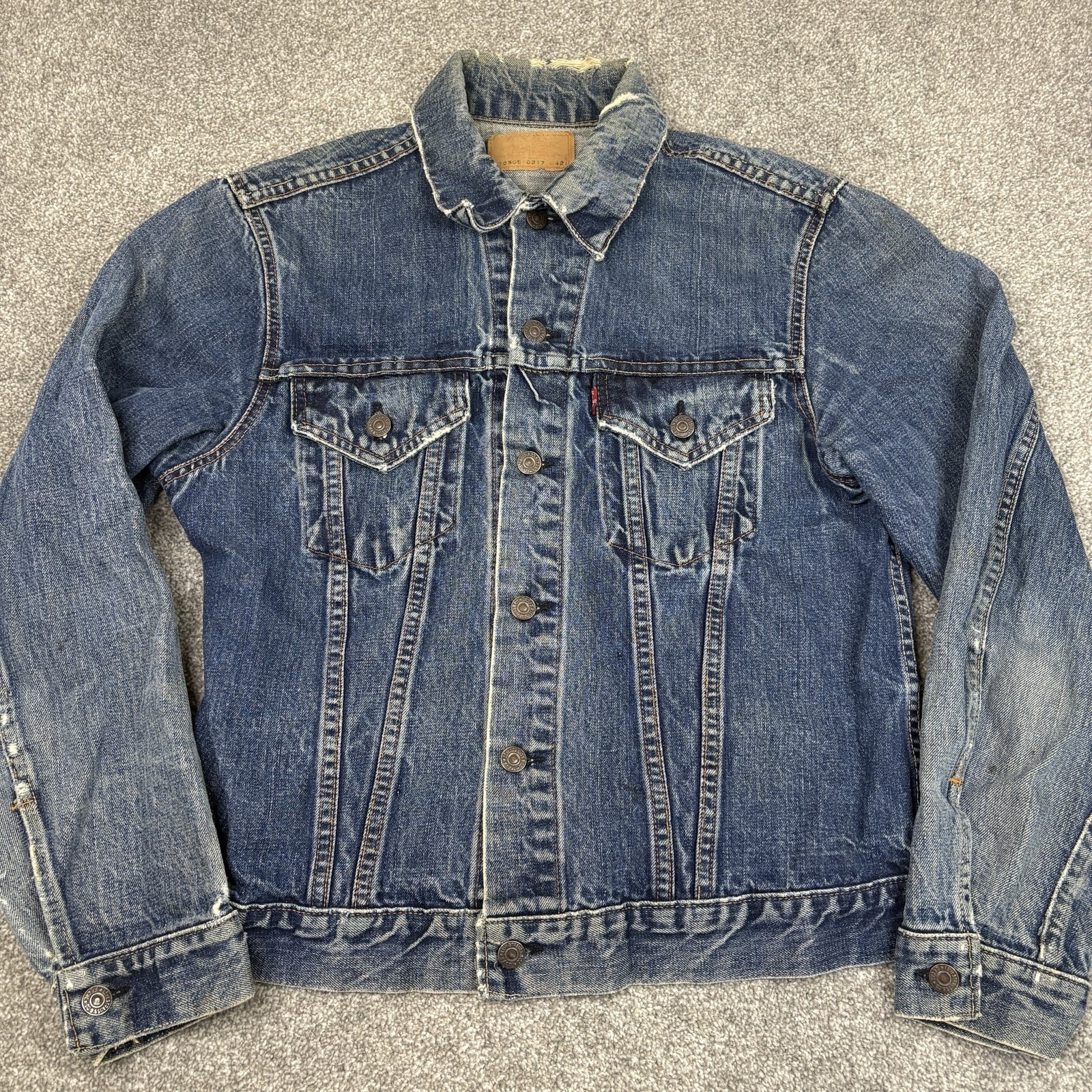Levi’s 70505 Big E Type 3 Denim Trucker Jacket 42 (20.5×23.5) Vintage Distressed