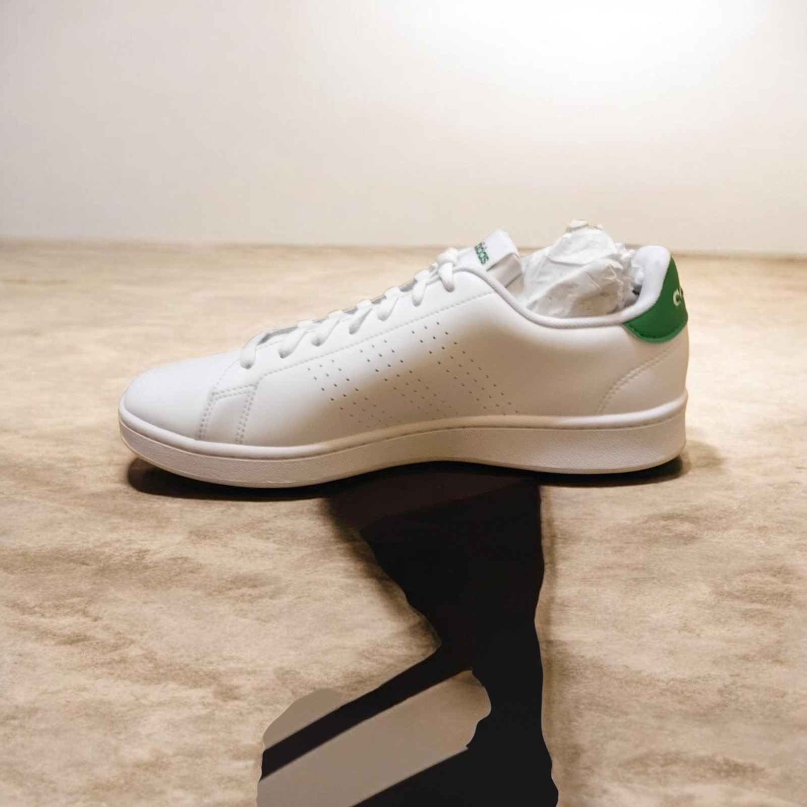 adidas Advantage White Green Lace Up Low Top Men’s Athletic Sneakers New w/Box
