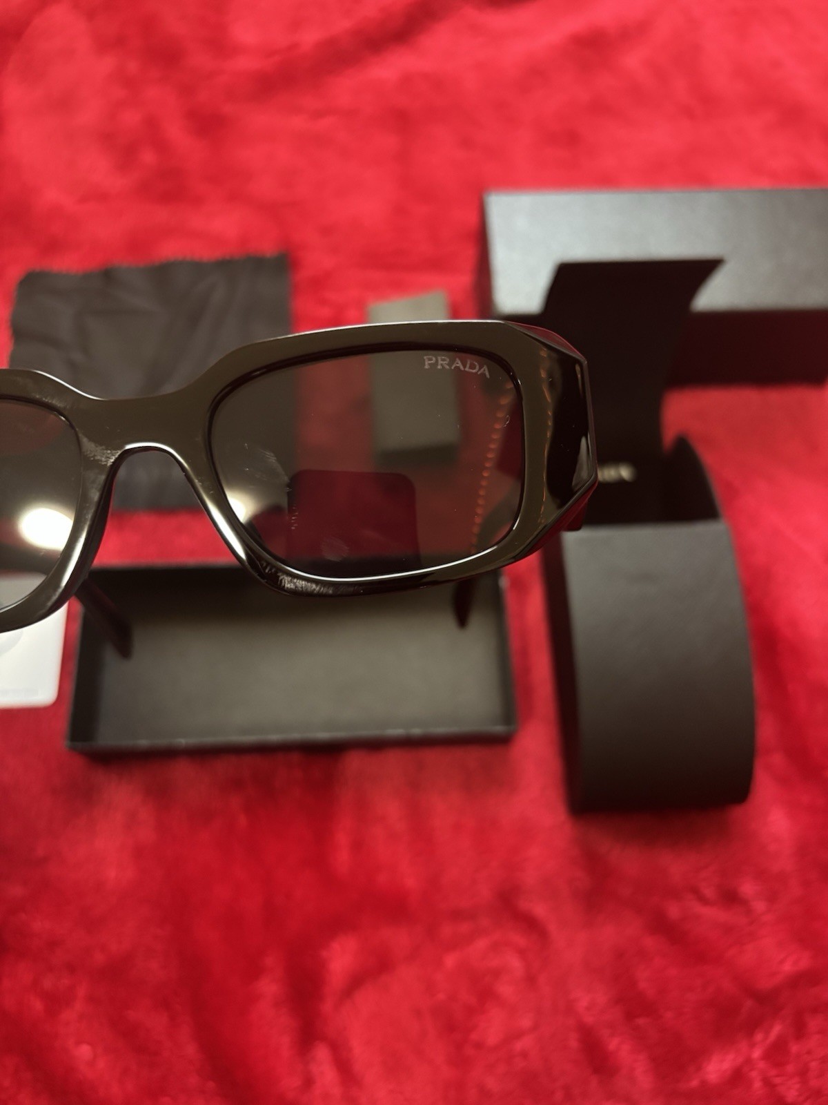 Authentic Prada Symbole PR 17WS Black Dark Grey Sunglasses Complete Set NEW