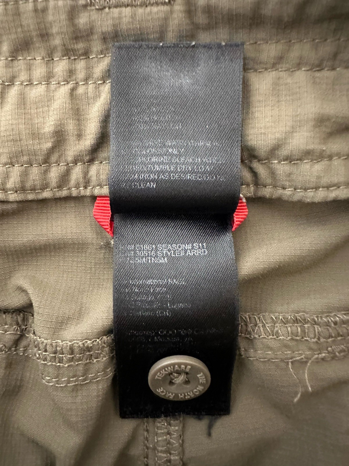 The North Face Green Nylon Roll Up Leg Outdoor Hiking Pants Womens 30 X 29