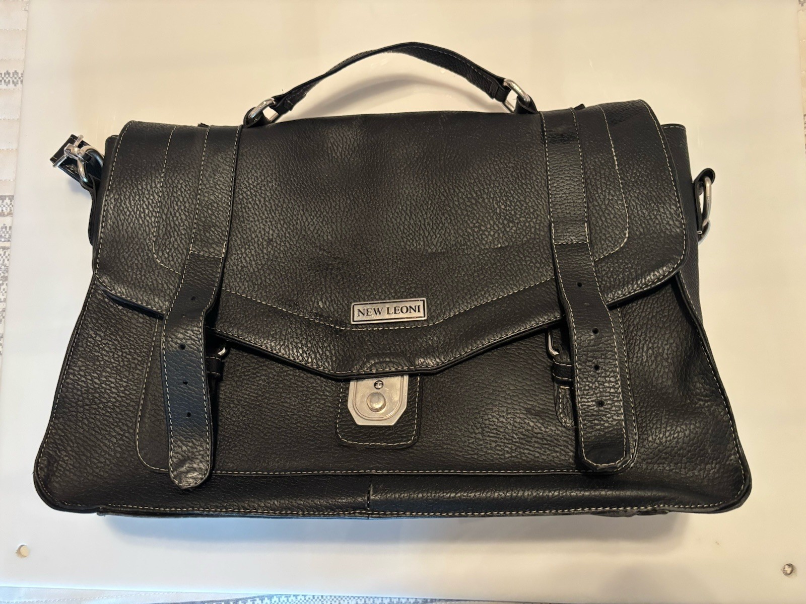 NEW LEONI Black Unisex Messenger Bag Push Lock Zip Inner Outer Pockets Business