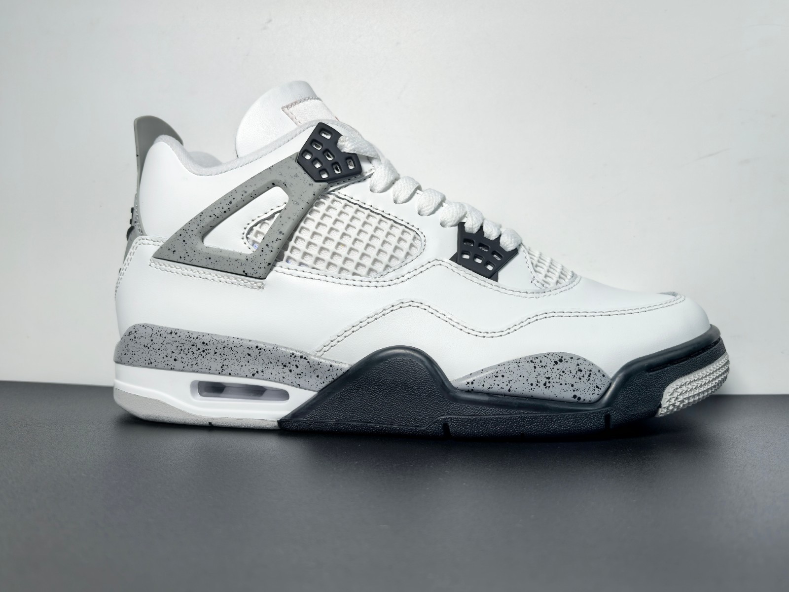Jordan 4 “White Cement” Men’s Retro Basketball Shoes Mid Top