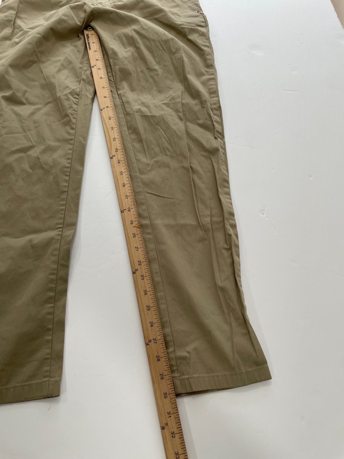 Lululemon Commission Pants Classic Fit 32 waist x 30 length ‘Tofino Sand’ M5440S