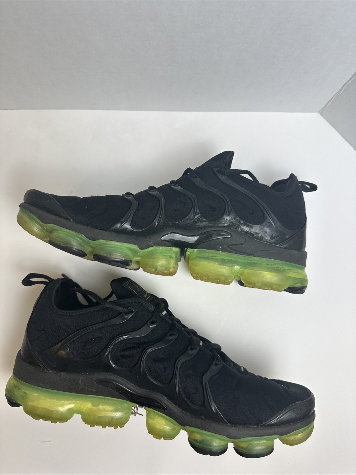 🔥Nike Air VaporMax Plus ‘Black Volt’ – Men’s 13