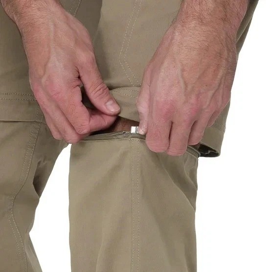 NWOT The B.C. Clothing Co. Men’s XL x 32 Beige Convertible Cargo Pants