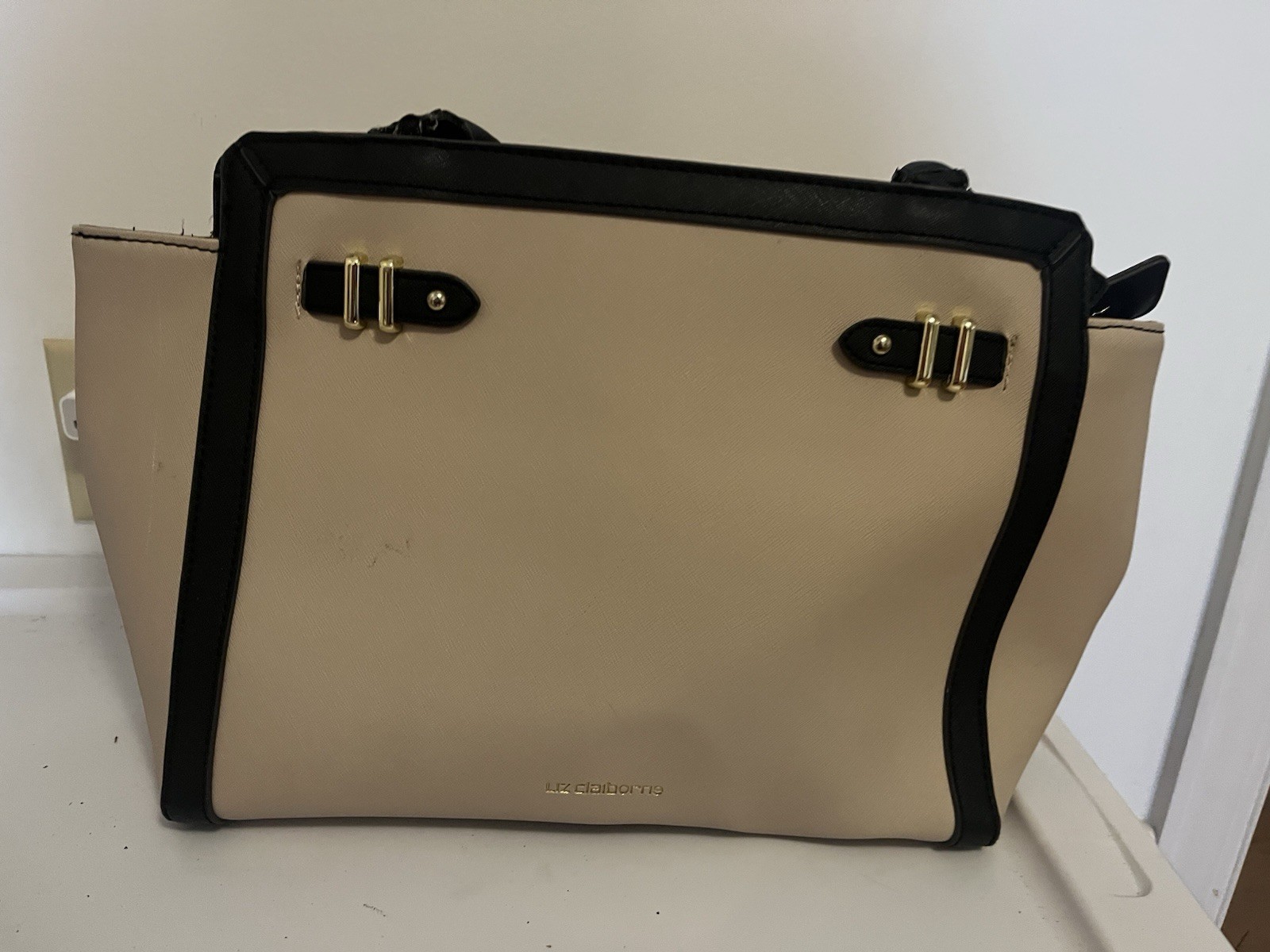 This Liz Claiborne Mini Tuxedo Tote