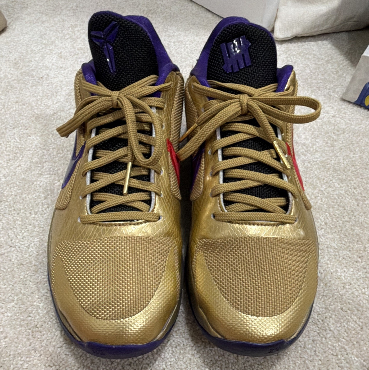 Nike Zoom Kobe 5 Protro x Undefeated Hall Of Fame Gold/Purple Low Top DA6809-700