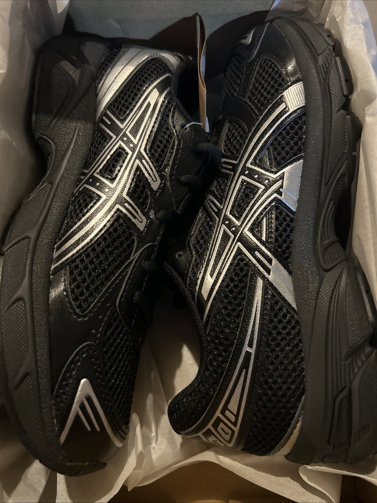 ASICS GEL-1130 Black Pure Silver GS. Kids, Big Boys Size 6.5
