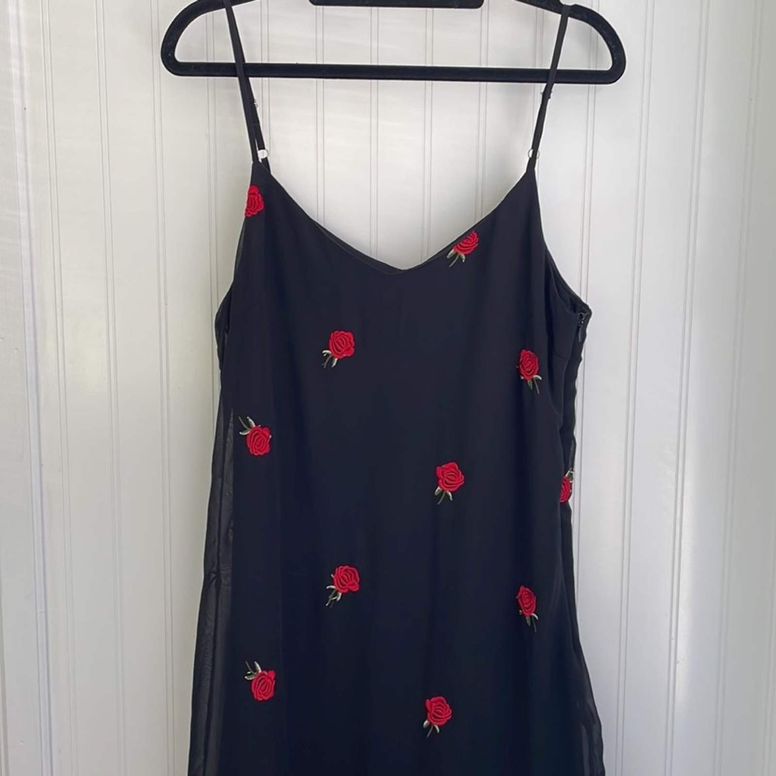 NASTY GAL Hold That Rose midi dress embroidered roses tiered ruffles lined US 4
