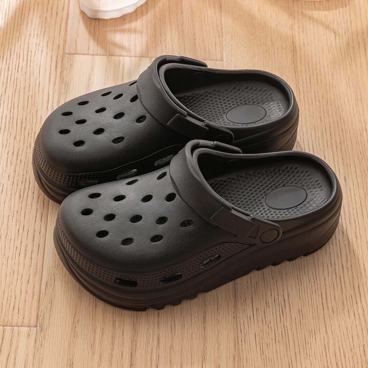 Summer Garden Clogs Women Men Closed Toe Sandals Non-Slip Soft Sole Shoes